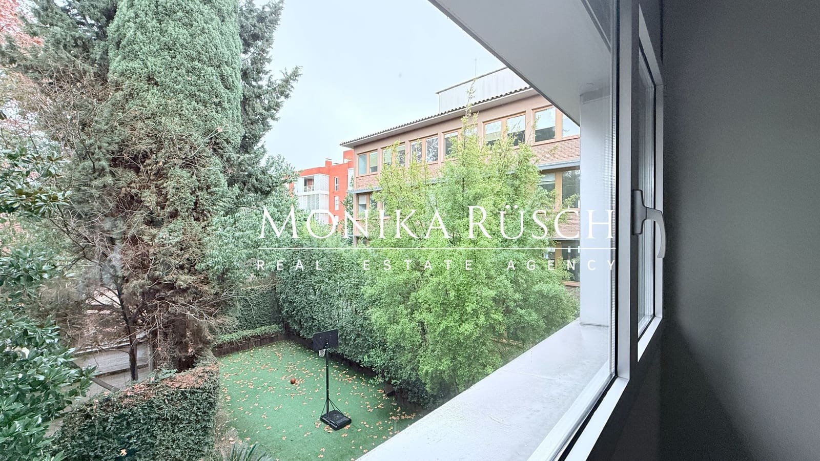 4 makuuhuone Asunto vuokrattavana paikassa Barcelona kaupunki mukana 
autotalli - 3 700 € (Ref: 9481766)