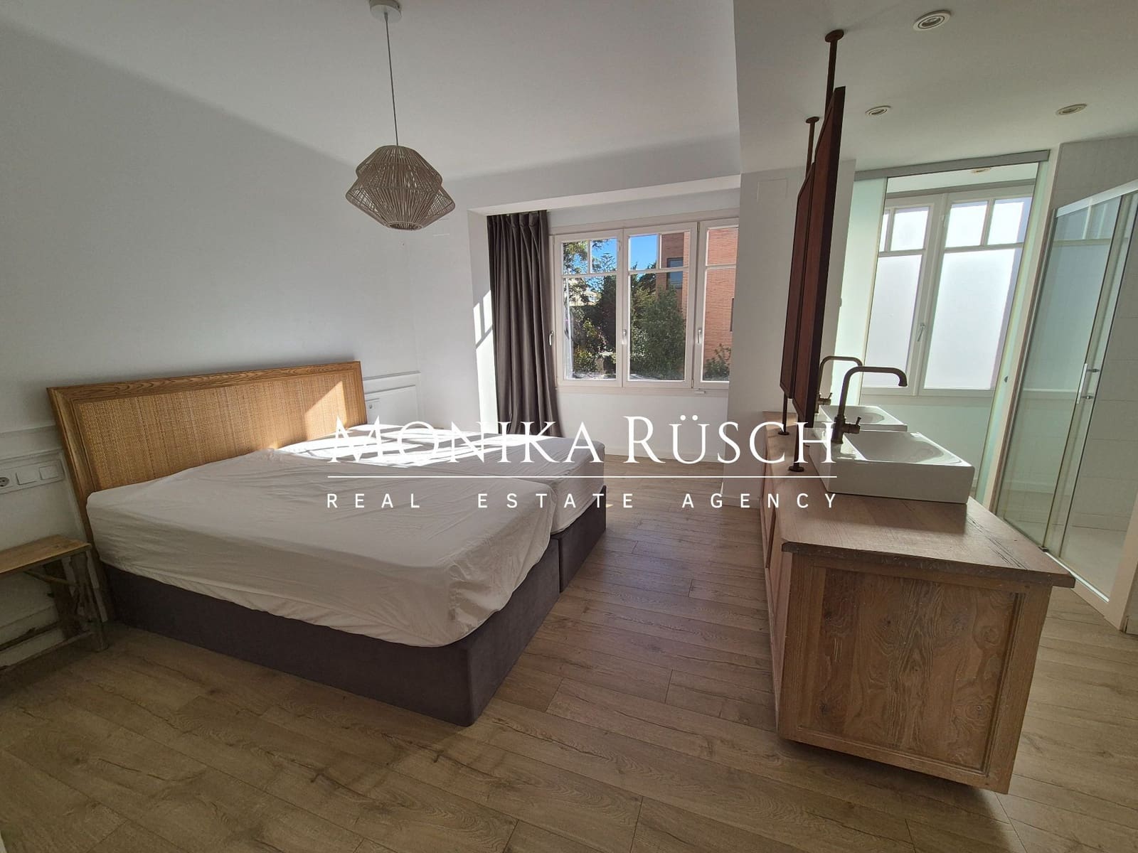 4 makuuhuone Paritalo vuokrattavana paikassa Sant Just Desvern mukana 
autotalli - 3 800 € (Ref: 9494264)