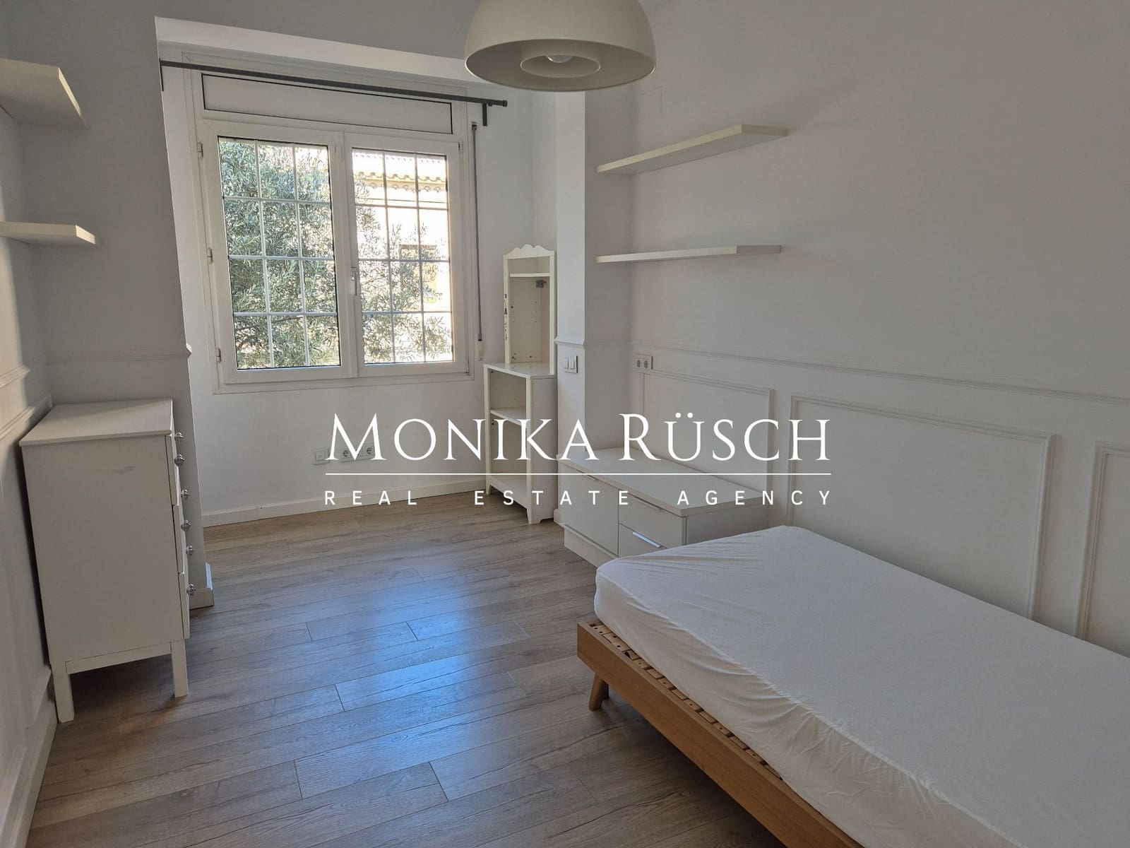 4 makuuhuone Paritalo vuokrattavana paikassa Sant Just Desvern mukana 
autotalli - 3 800 € (Ref: 9494264)