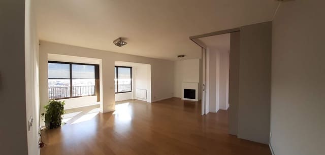 4 soveværelse Lejlighed til salg i Barcelona by med garage - € 1.380.000 (Ref: 9503824)