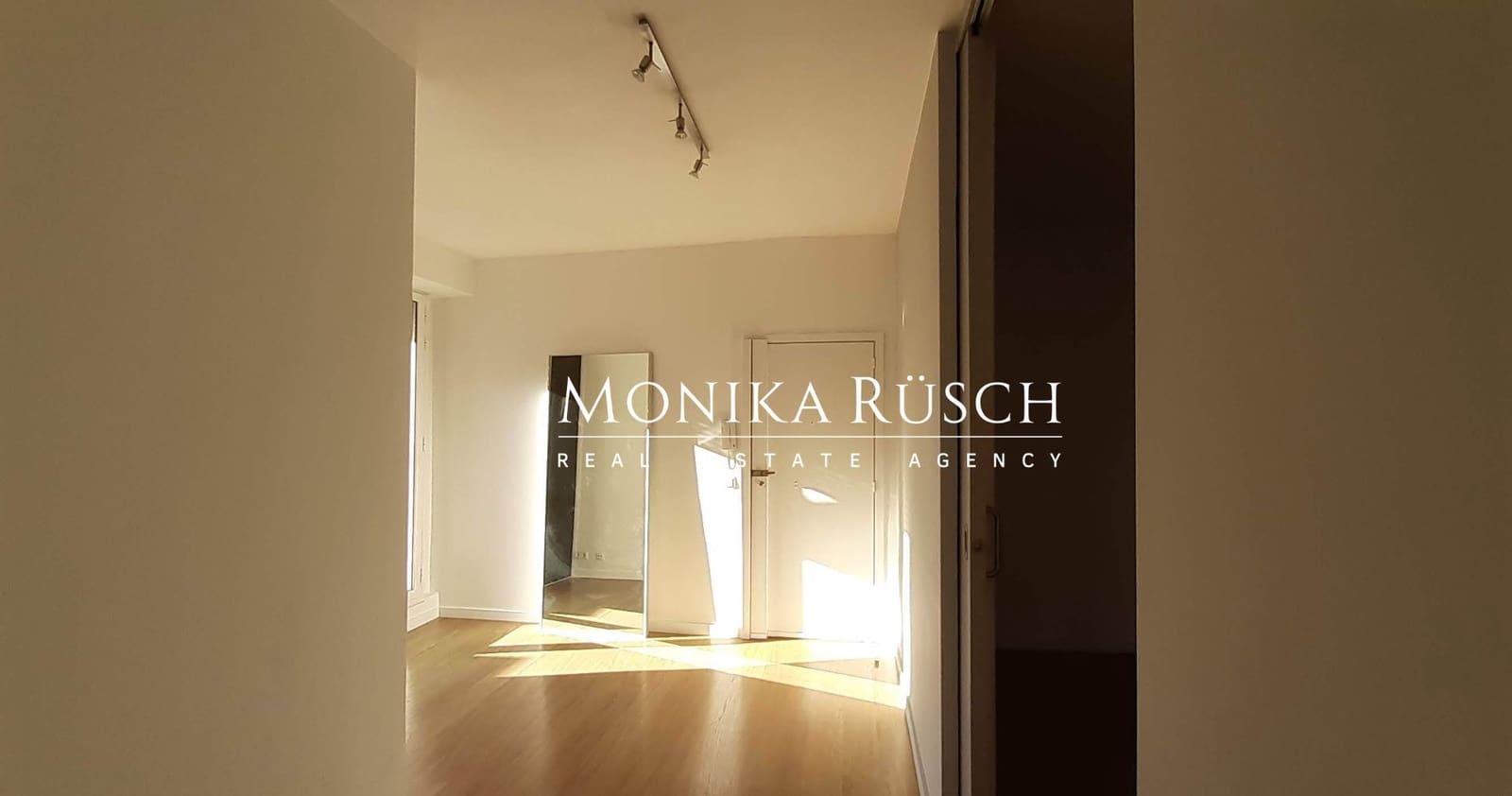 4 soveværelse Lejlighed til salg i Barcelona by med garage - € 1.380.000 (Ref: 9503824)