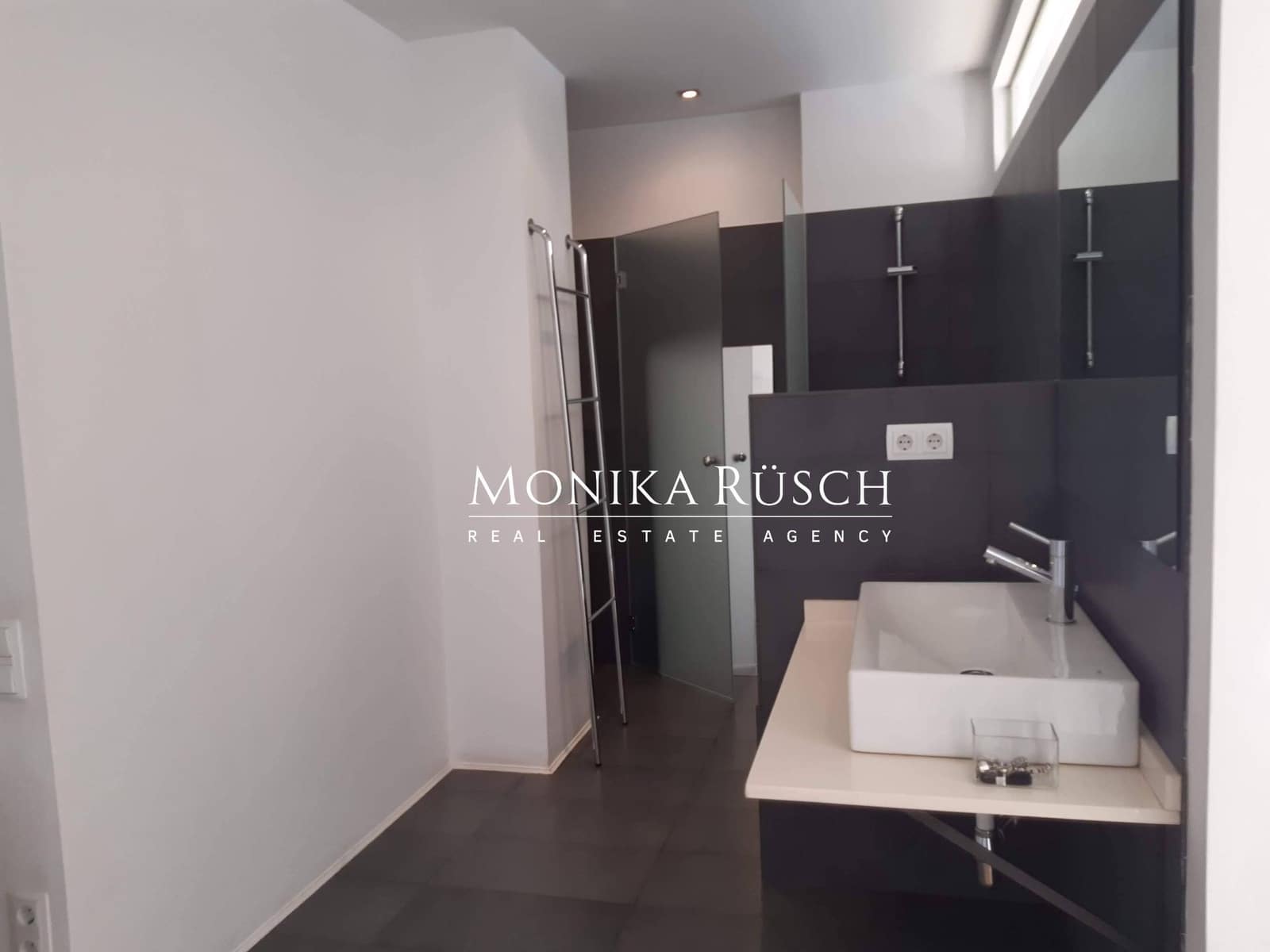 4 soveværelse Lejlighed til salg i Barcelona by med garage - € 1.380.000 (Ref: 9503824)