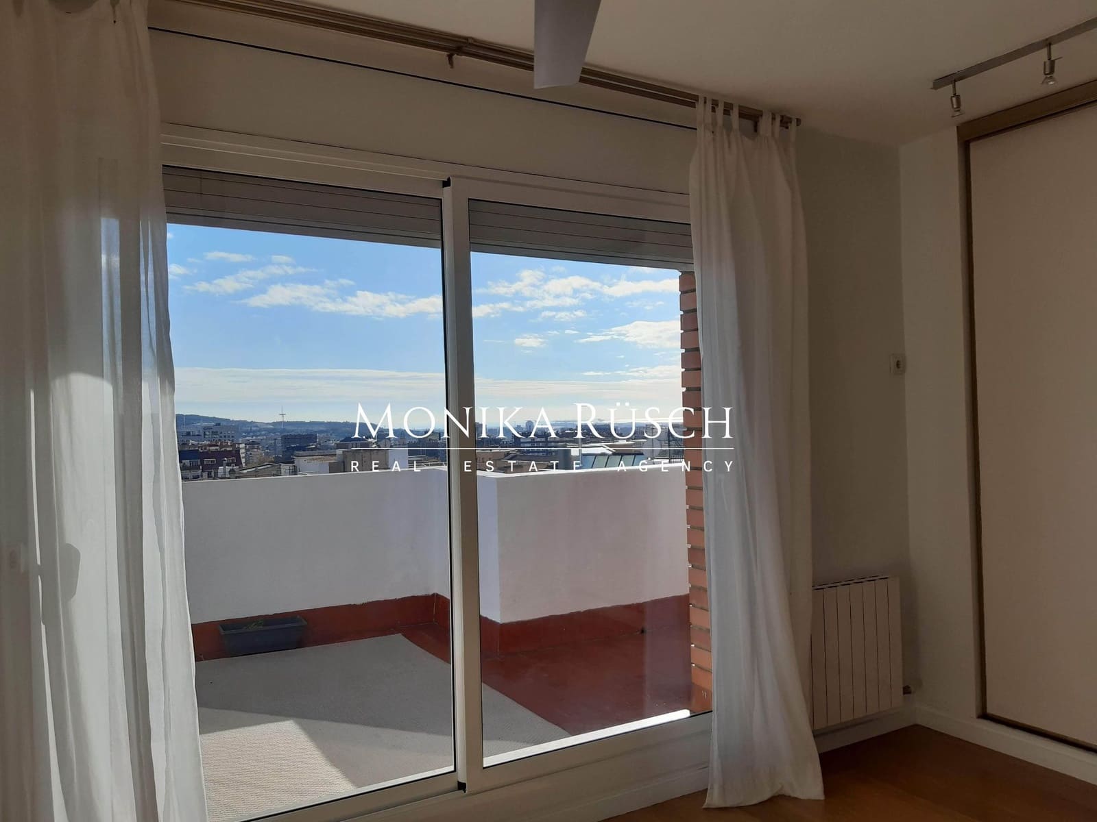 4 soveværelse Lejlighed til salg i Barcelona by med garage - € 1.380.000 (Ref: 9503824)