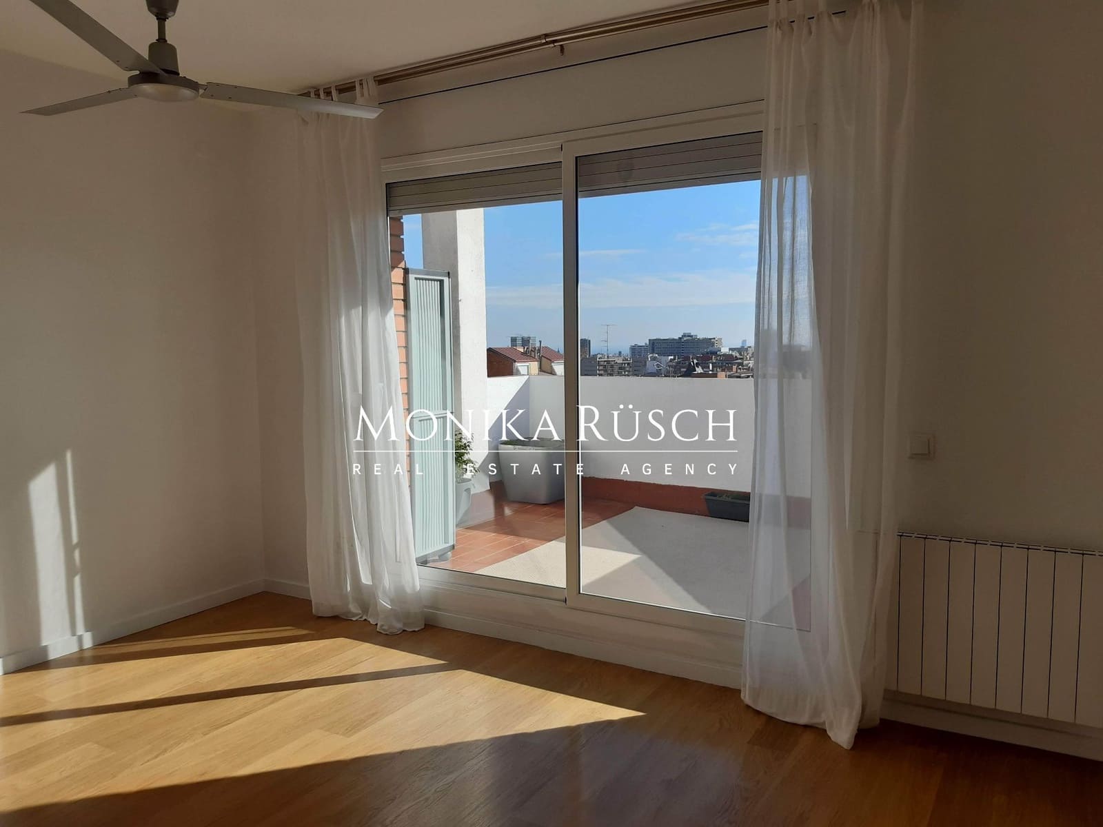 4 soveværelse Lejlighed til salg i Barcelona by med garage - € 1.380.000 (Ref: 9503824)