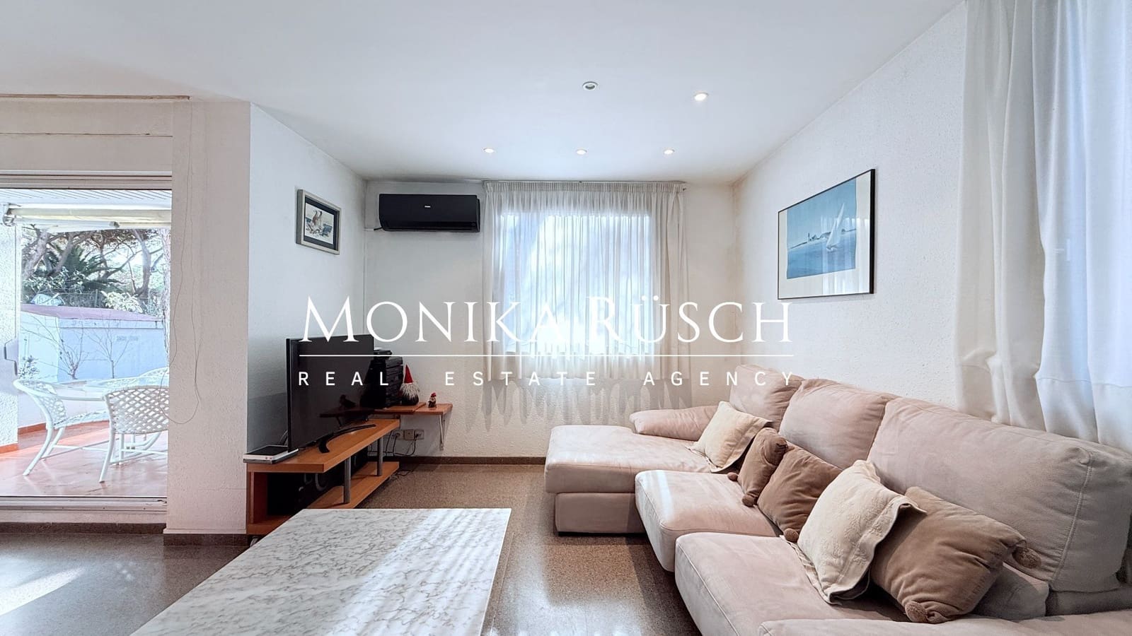 4 sovrum Villa till salu i Gava med pool garage - 1 650 000 € (Ref: 9503825)