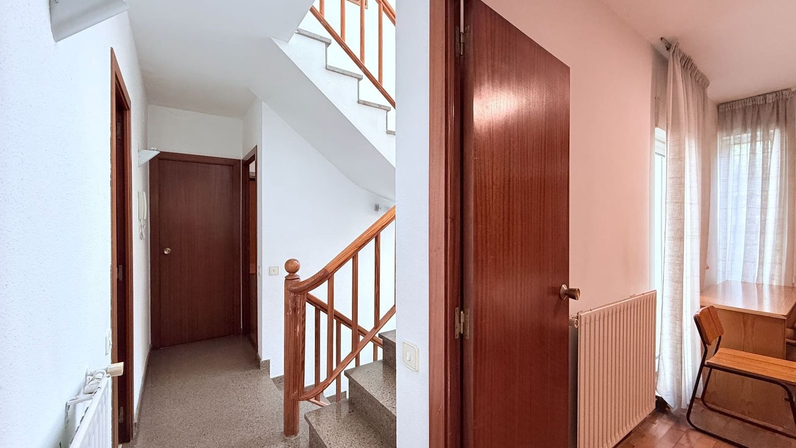 4 camera da letto Villa da affittare in Gava con piscina garage - 6.500 € (Rif: 9503826)