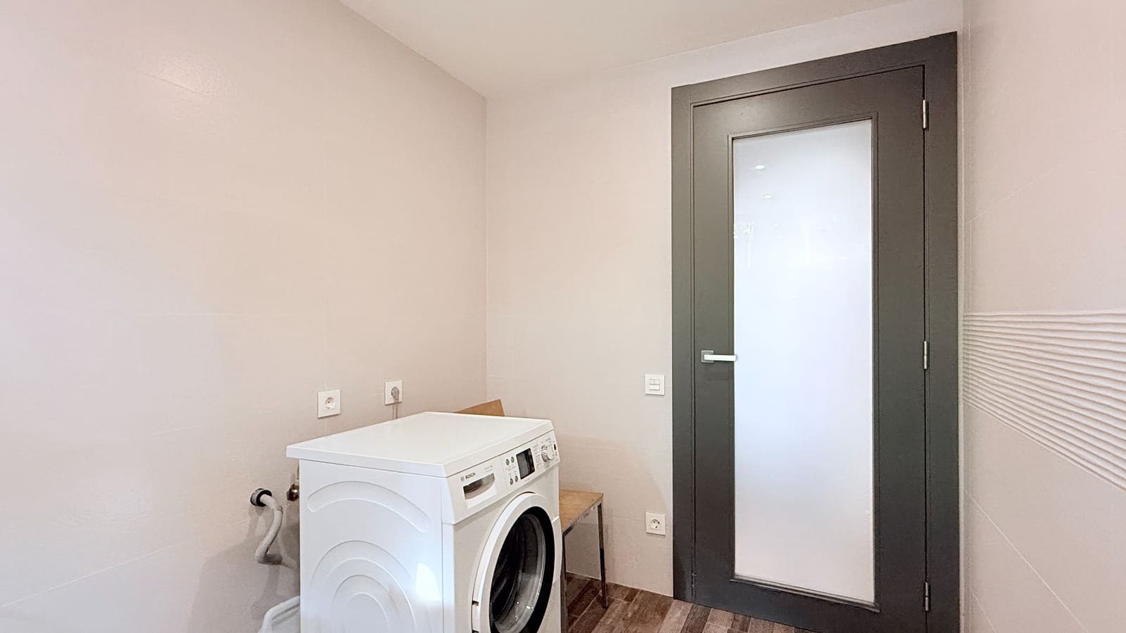 4 camera da letto Villa da affittare in Gava con piscina garage - 6.500 € (Rif: 9503826)