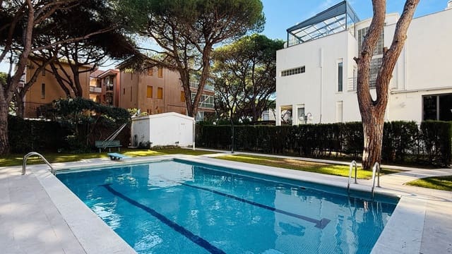 4 camera da letto Villa da affittare in Gavà con piscina garage - 6.500 € (Rif: 9503826)