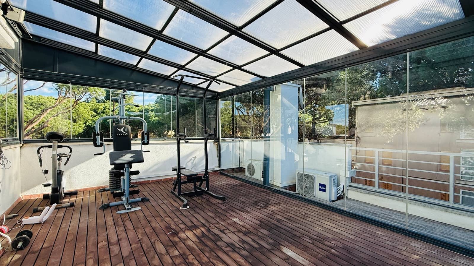 4 camera da letto Villa da affittare in Gava con piscina garage - 6.500 € (Rif: 9503826)