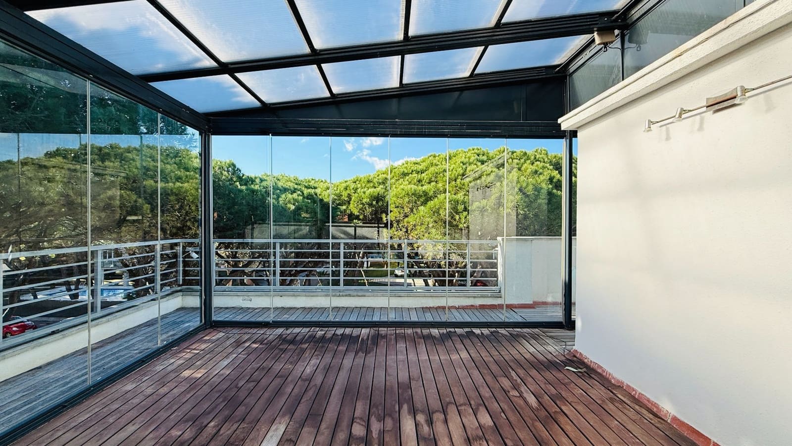 4 camera da letto Villa da affittare in Gava con piscina garage - 6.500 € (Rif: 9503826)