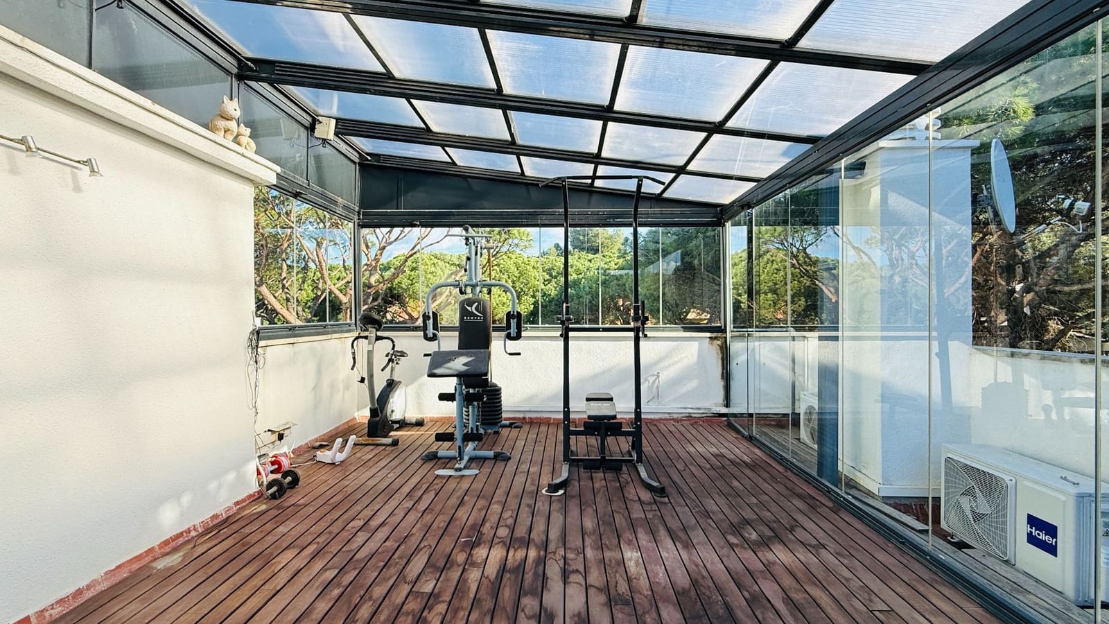 4 camera da letto Villa da affittare in Gava con piscina garage - 6.500 € (Rif: 9503826)