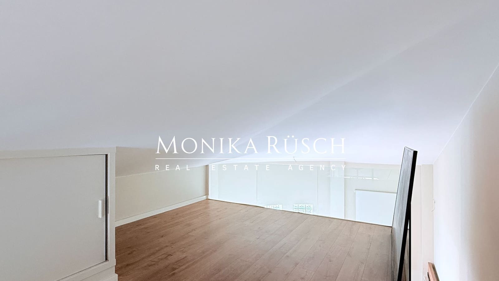 4 makuuhuone Huvila vuokrattavana paikassa El Prat de Llobregat mukana 
autotalli - 2 500 € (Ref: 9512009)