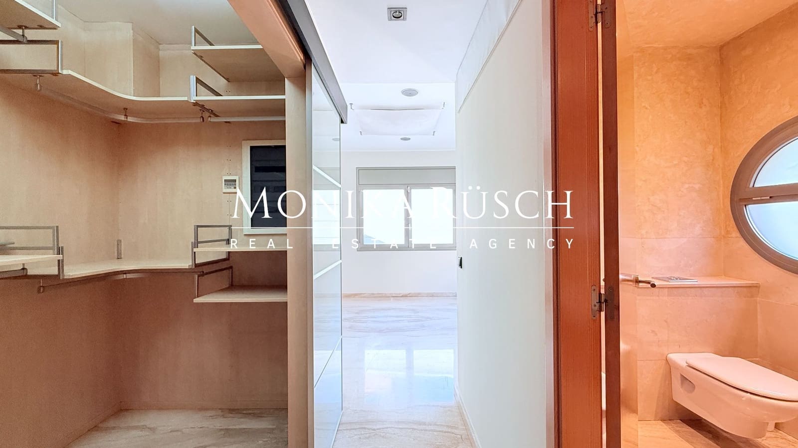 4 makuuhuone Huvila vuokrattavana paikassa El Prat de Llobregat mukana 
autotalli - 2 500 € (Ref: 9512009)