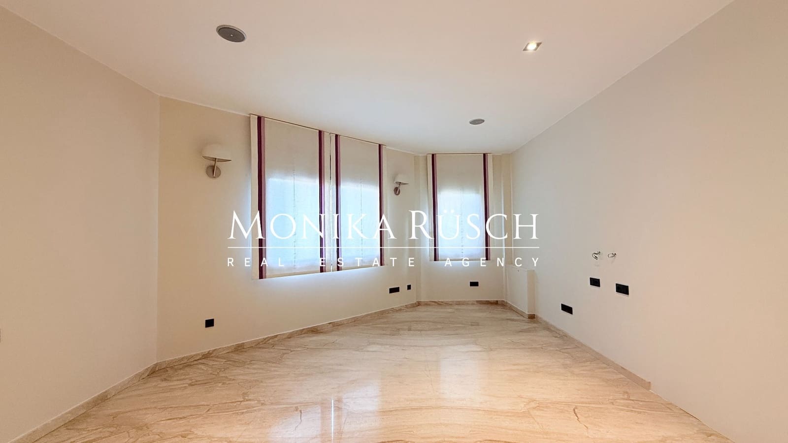 4 makuuhuone Huvila vuokrattavana paikassa El Prat de Llobregat mukana 
autotalli - 2 500 € (Ref: 9512009)