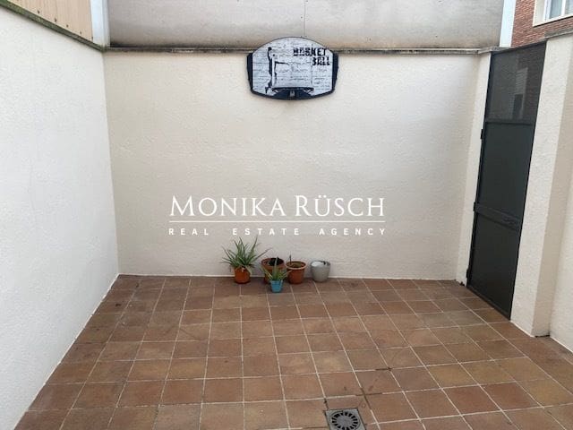 4 sovrum Villa att hyra i El Prat de Llobregat med garage - 2 500 € (Ref: 9512009)