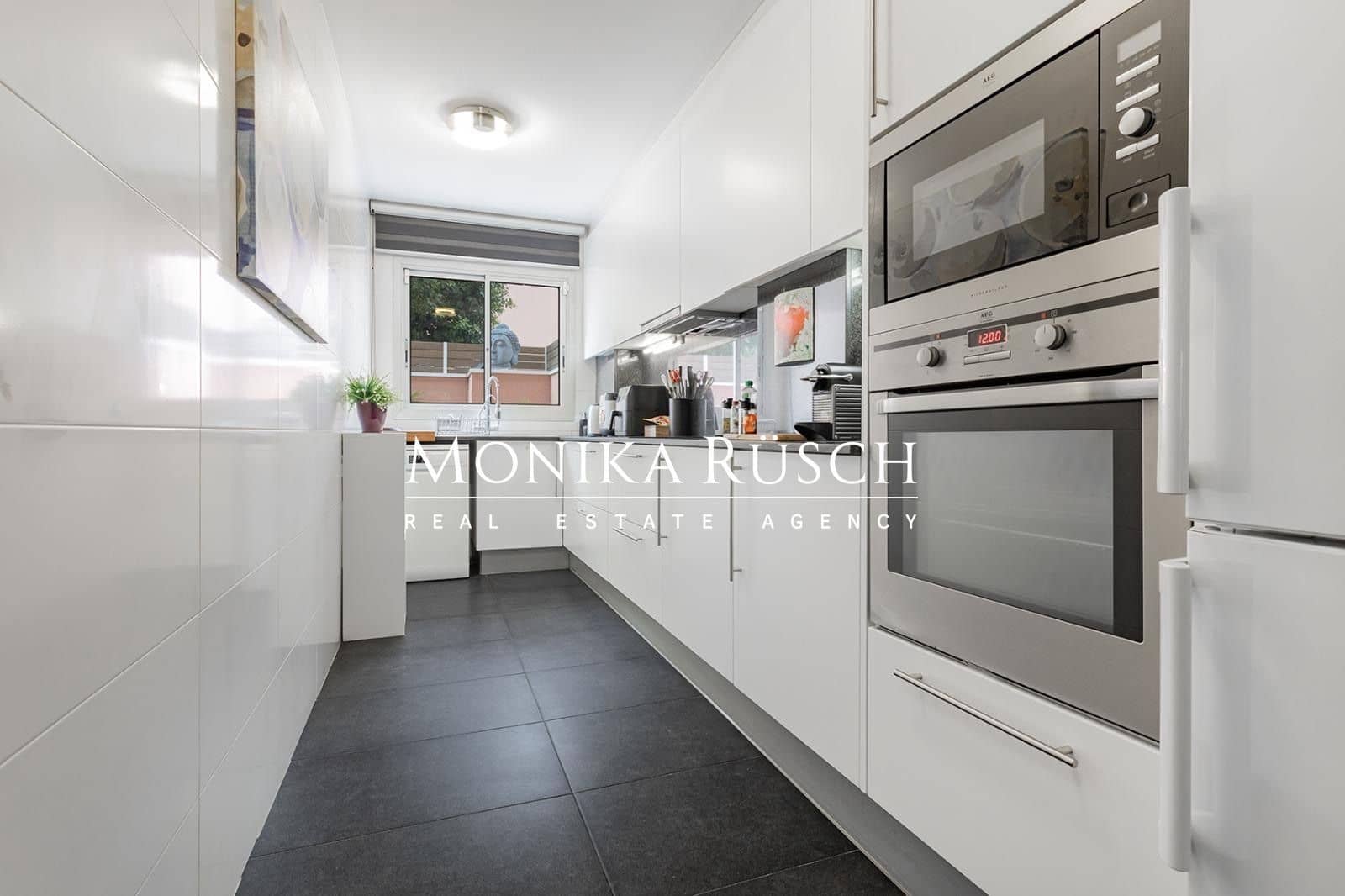 3 soveværelse Lejlighed til salg i Barcelona by med swimmingpool garage - € 620.000 (Ref: 9518432)