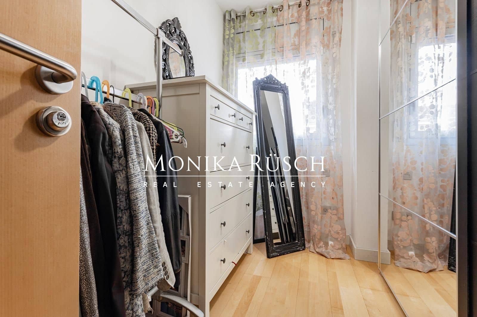 3 soveværelse Lejlighed til salg i Barcelona by med swimmingpool garage - € 620.000 (Ref: 9518432)