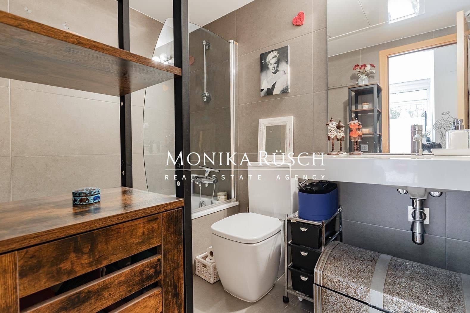 3 soveværelse Lejlighed til salg i Barcelona by med swimmingpool garage - € 620.000 (Ref: 9518432)