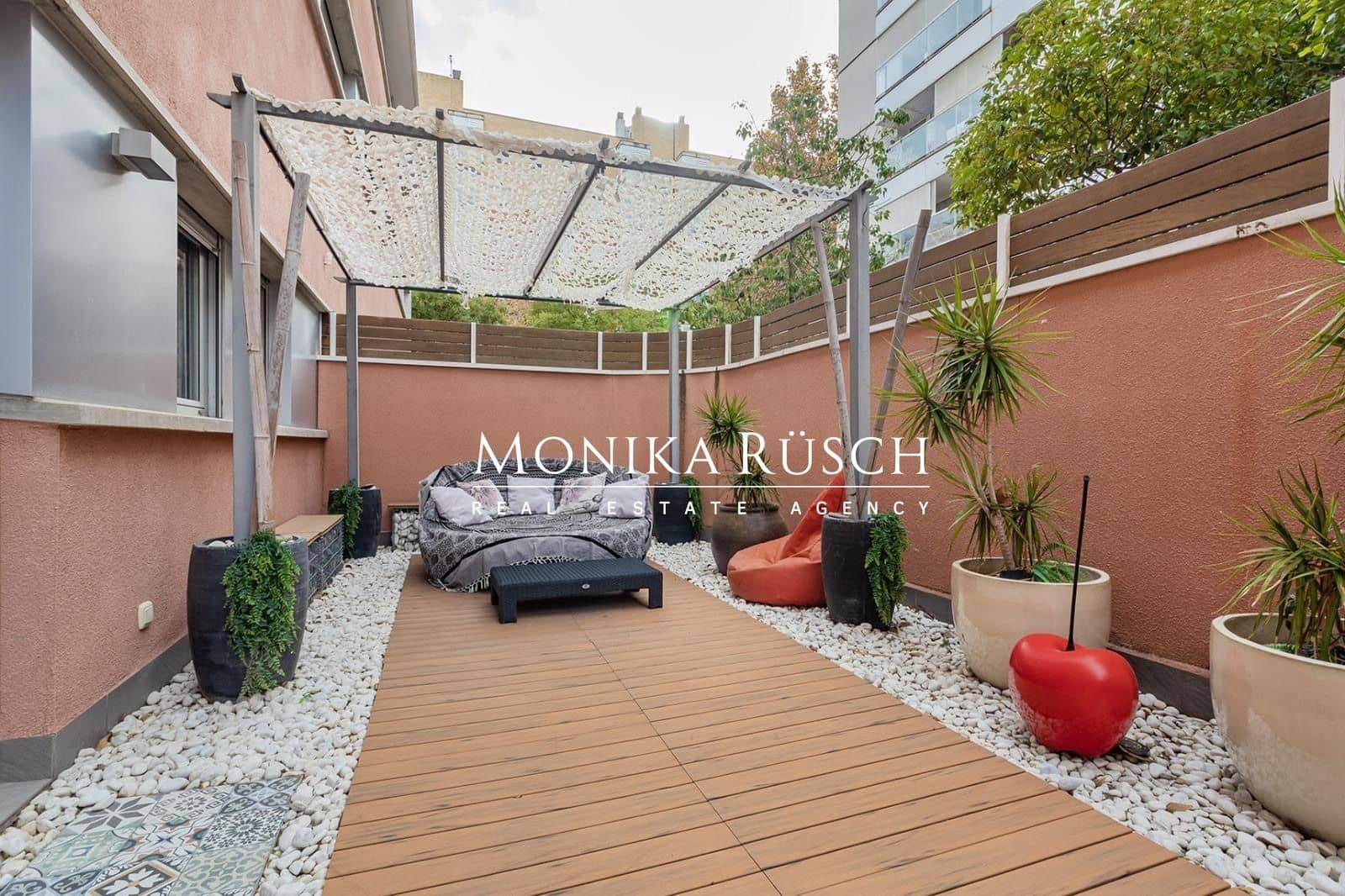 3 soveværelse Lejlighed til salg i Barcelona by med swimmingpool garage - € 620.000 (Ref: 9518432)