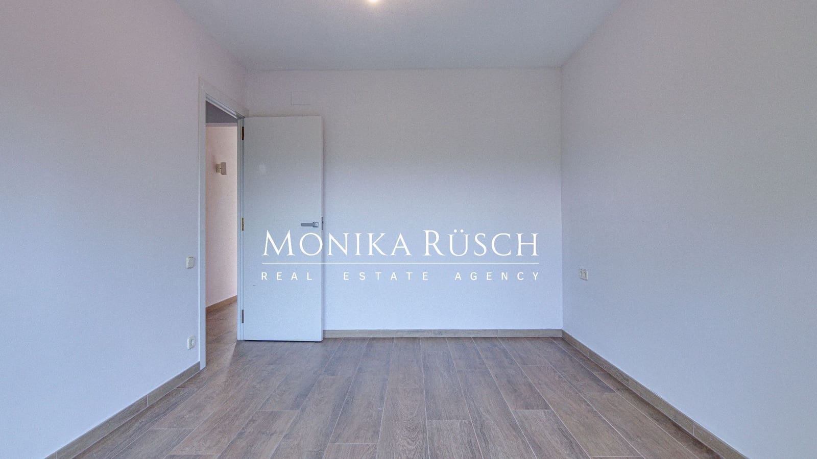 4 slaapkamer Villa te huur in Valldoreix met zwembad garage - € 3.500 (Ref: 9535502)