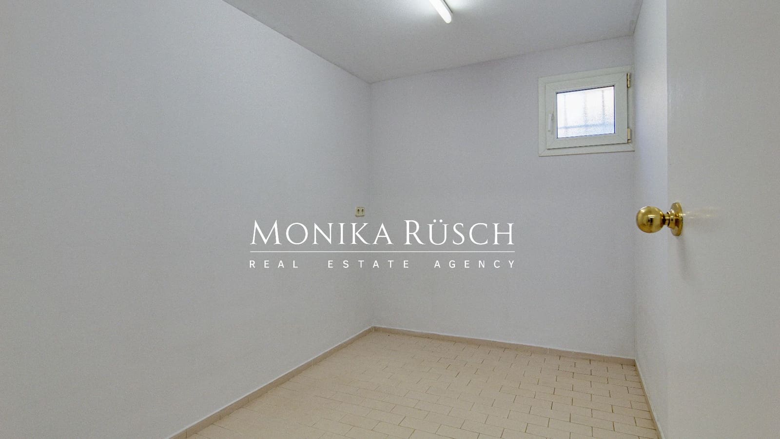 4 slaapkamer Villa te huur in Valldoreix met zwembad garage - € 3.500 (Ref: 9535502)