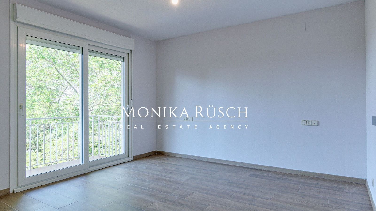 4 slaapkamer Villa te huur in Valldoreix met zwembad garage - € 3.500 (Ref: 9535502)