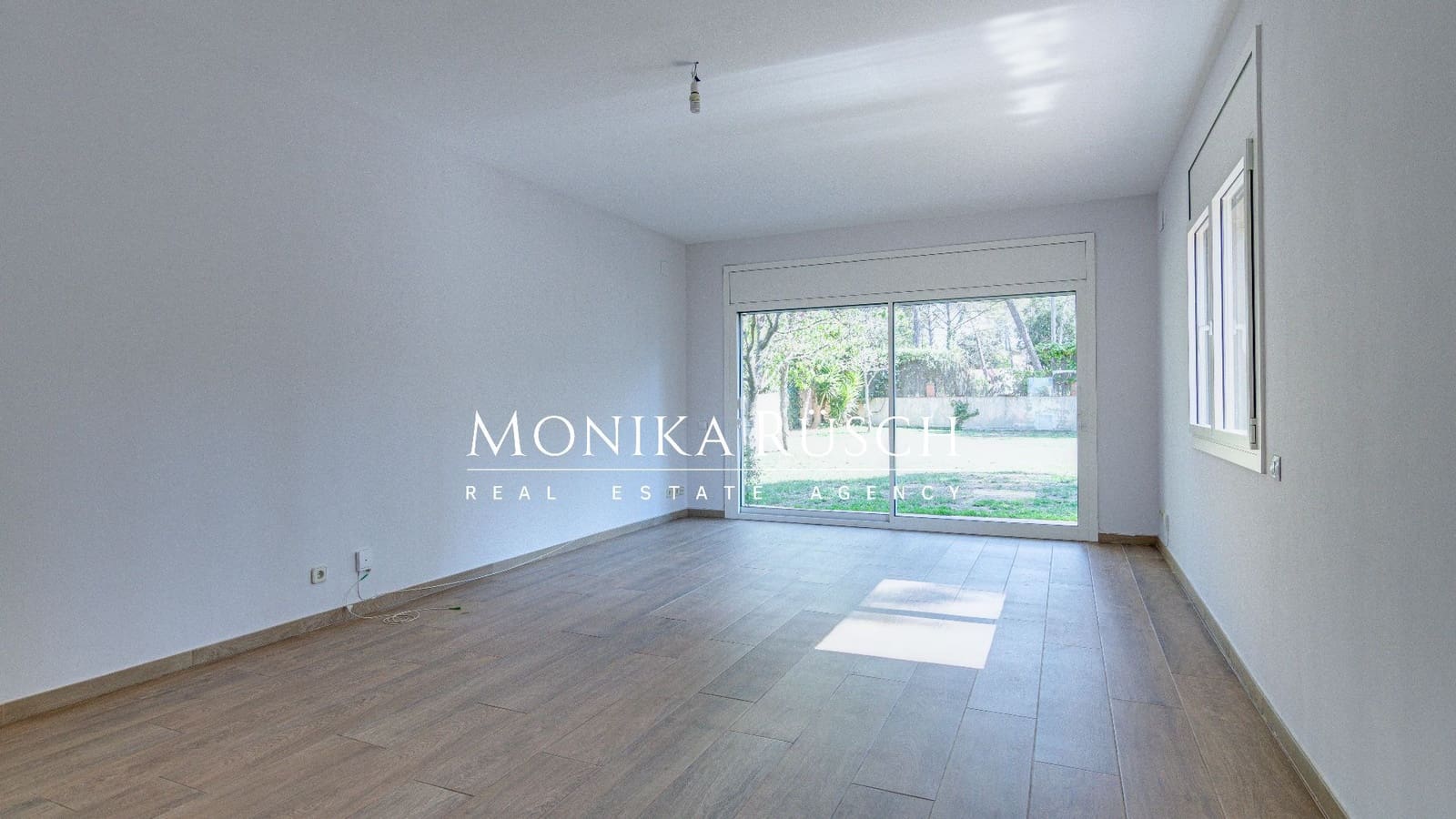 4 slaapkamer Villa te huur in Valldoreix met zwembad garage - € 3.500 (Ref: 9535502)