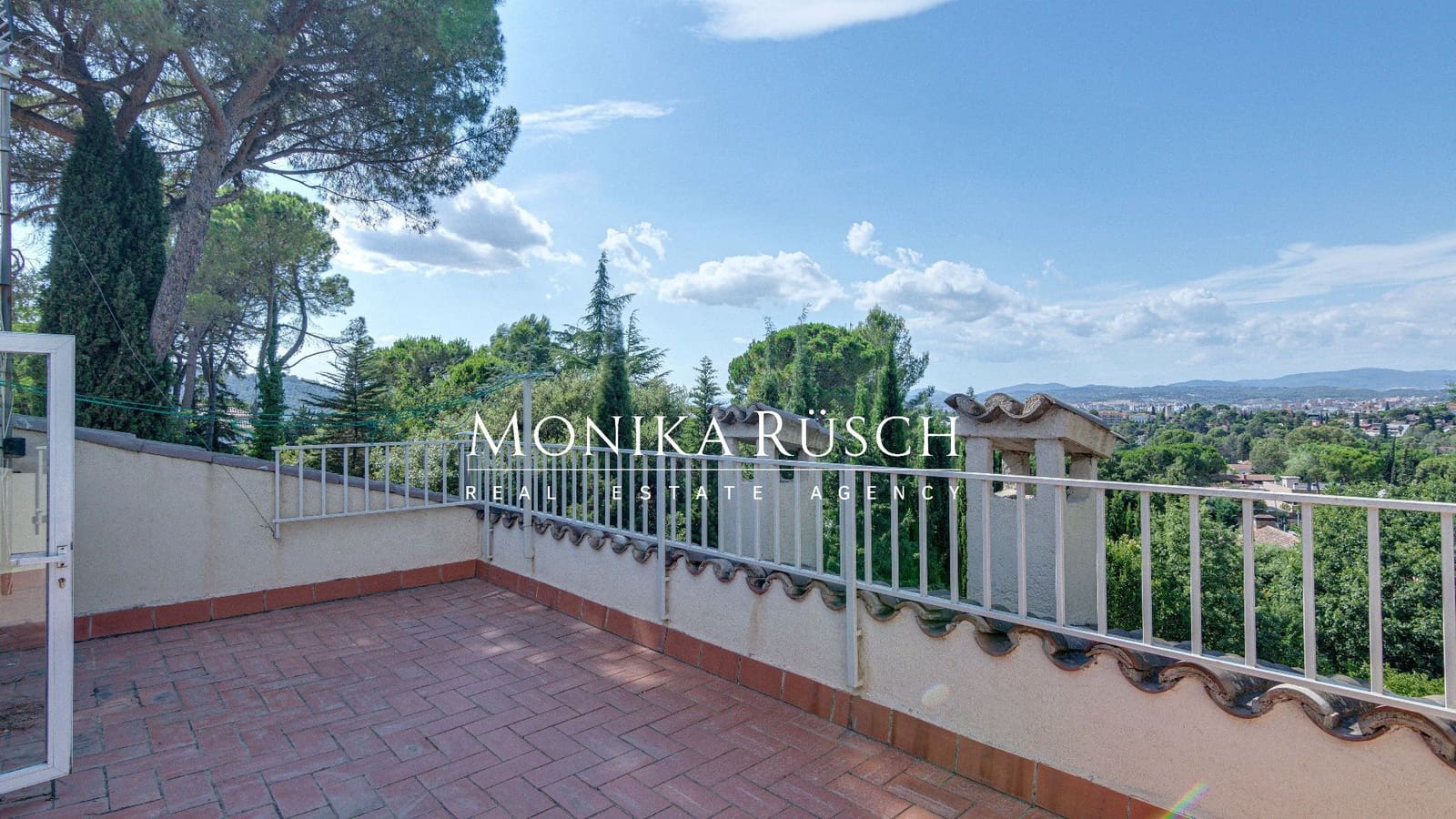 4 slaapkamer Villa te huur in Valldoreix met zwembad garage - € 3.500 (Ref: 9535502)