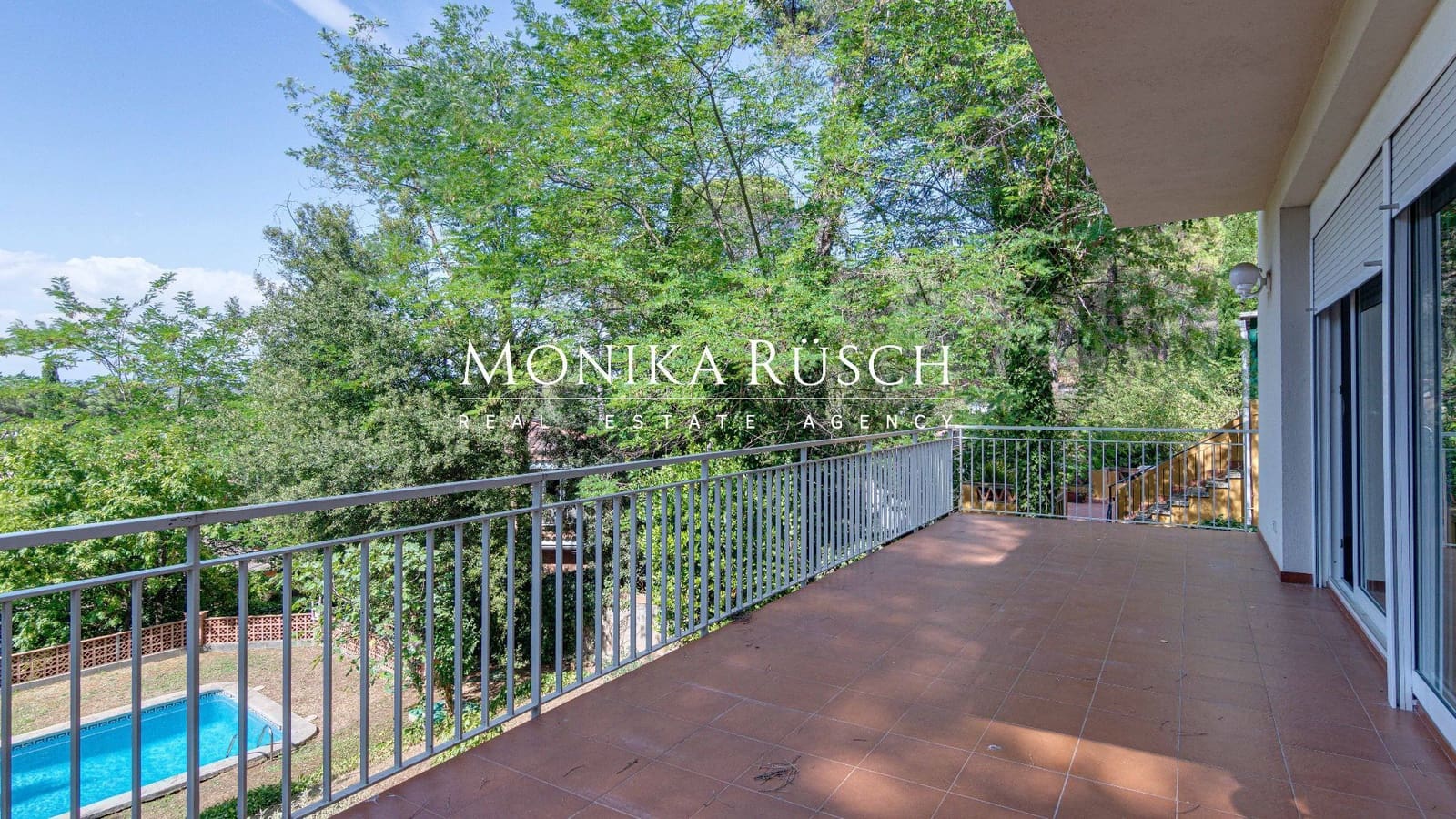 4 slaapkamer Villa te huur in Valldoreix met zwembad garage - € 3.500 (Ref: 9535502)