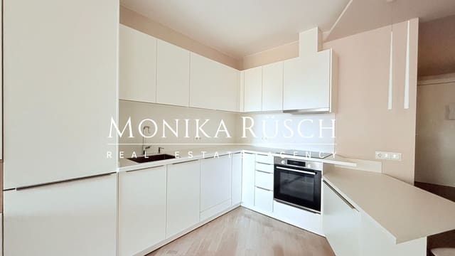 2 bedroom Flat for sale in Barcelona city - € 775,000 (Ref: 9535503)