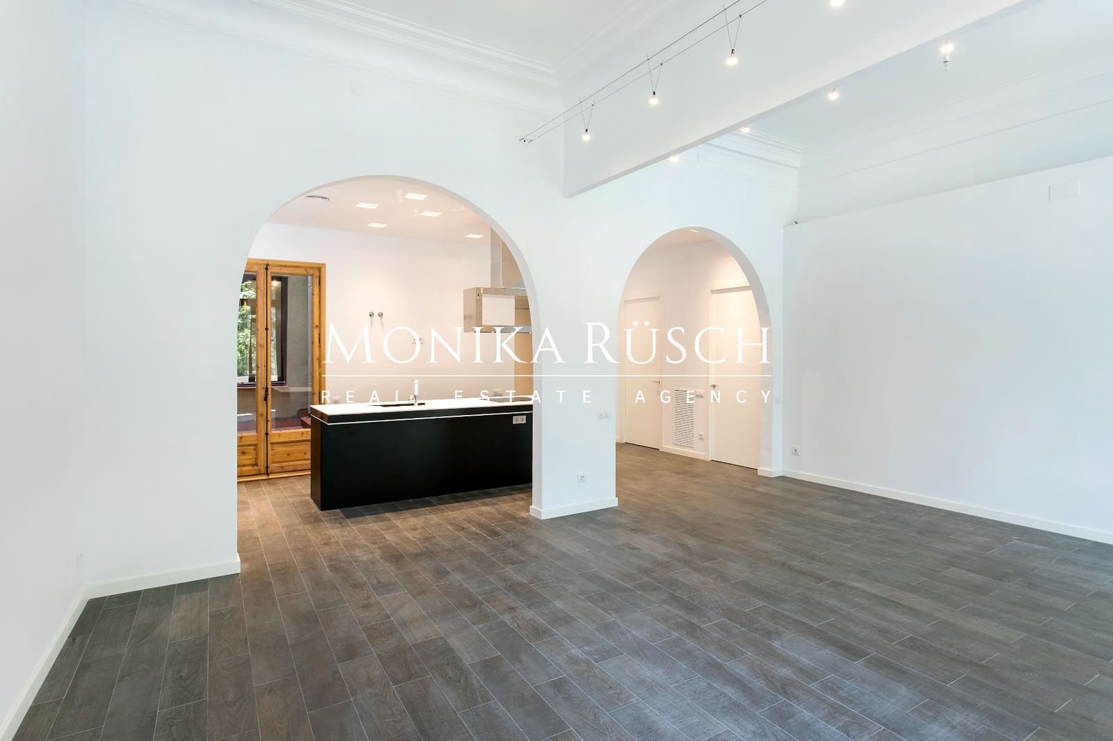 3 soveværelse Lejlighed til leje i Barcelona by - € 4.340 (Ref: 9564303)