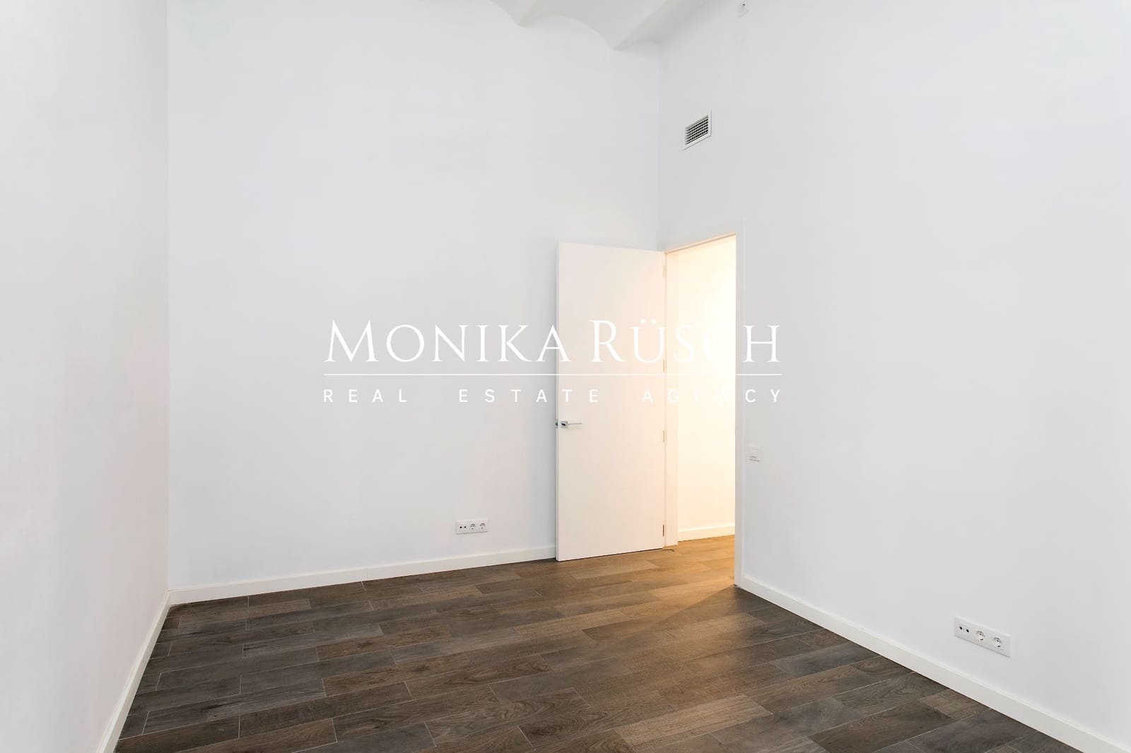 3 soveværelse Lejlighed til leje i Barcelona by - € 4.340 (Ref: 9564303)