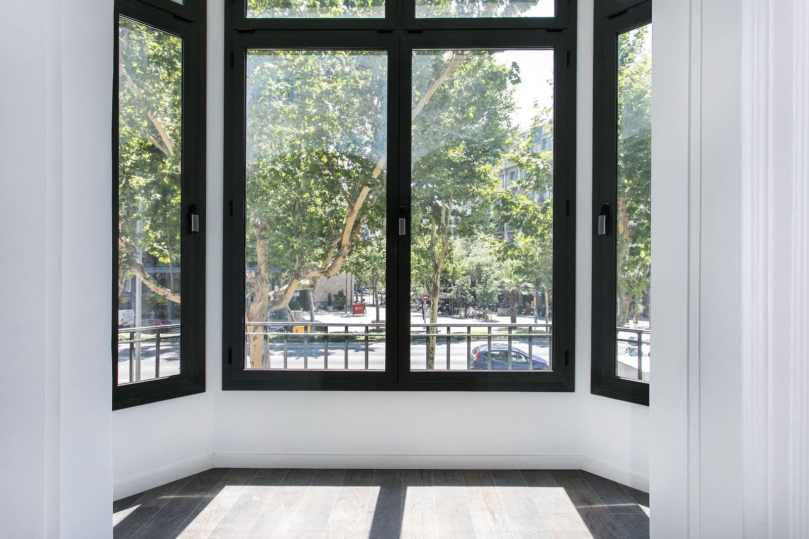 3 soveværelse Lejlighed til leje i Barcelona by - € 4.340 (Ref: 9564303)