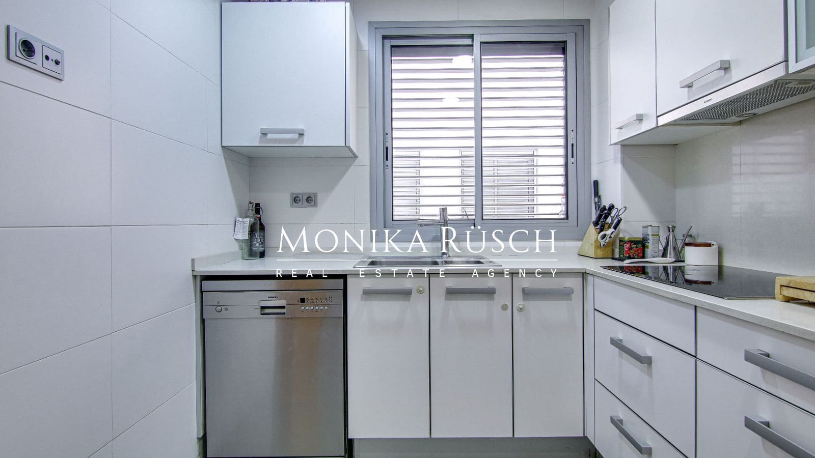 3 soveværelse Lejlighed til leje i Barcelona by med garage - € 2.045 (Ref: 9573958)