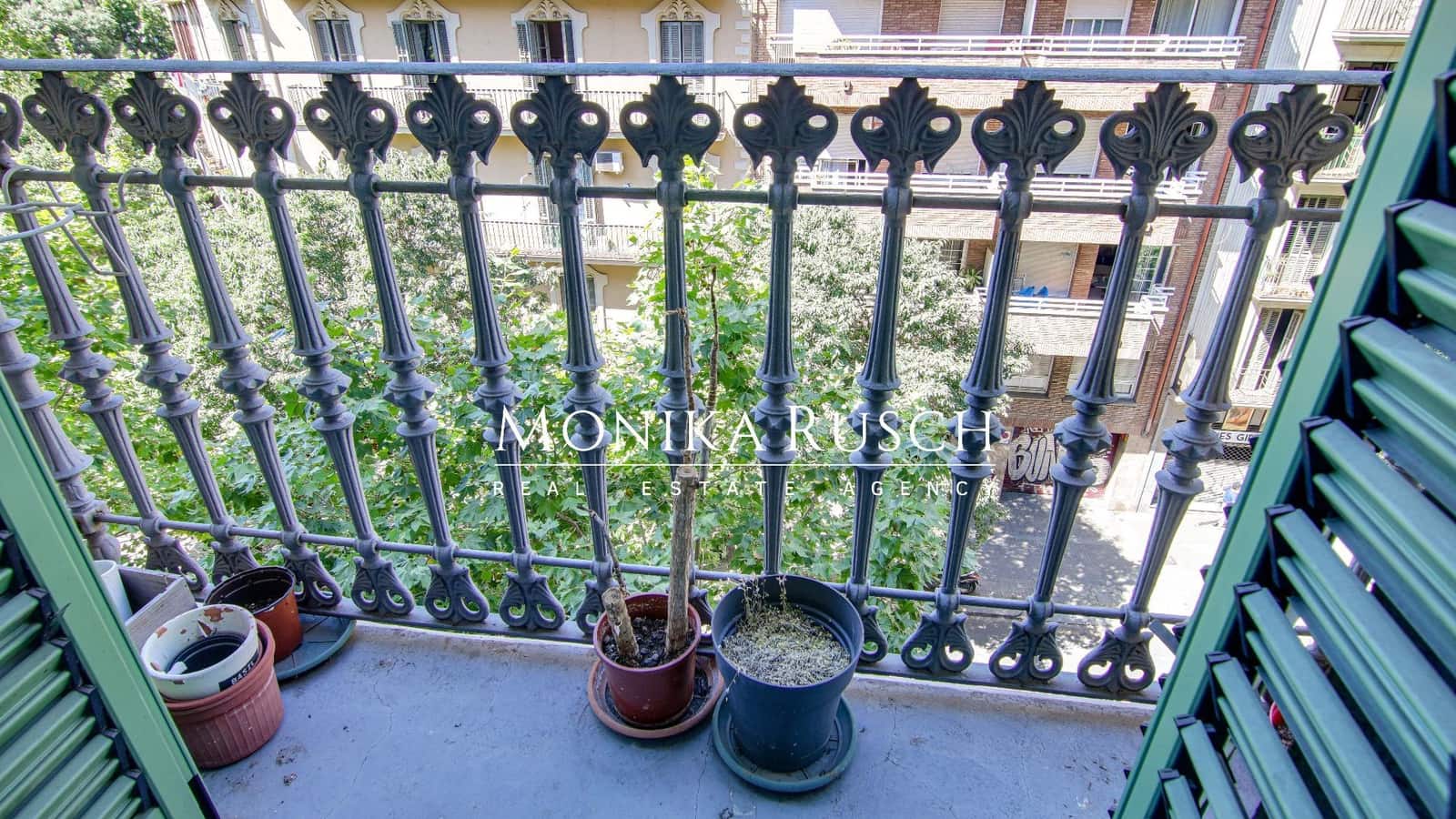 3 soveværelse Lejlighed til leje i Barcelona by med garage - € 2.045 (Ref: 9573958)