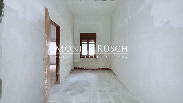 Piso de 3 habitaciones en Barcelona ciudad en venta con garaje - 550.000 € (Ref: 9585352)