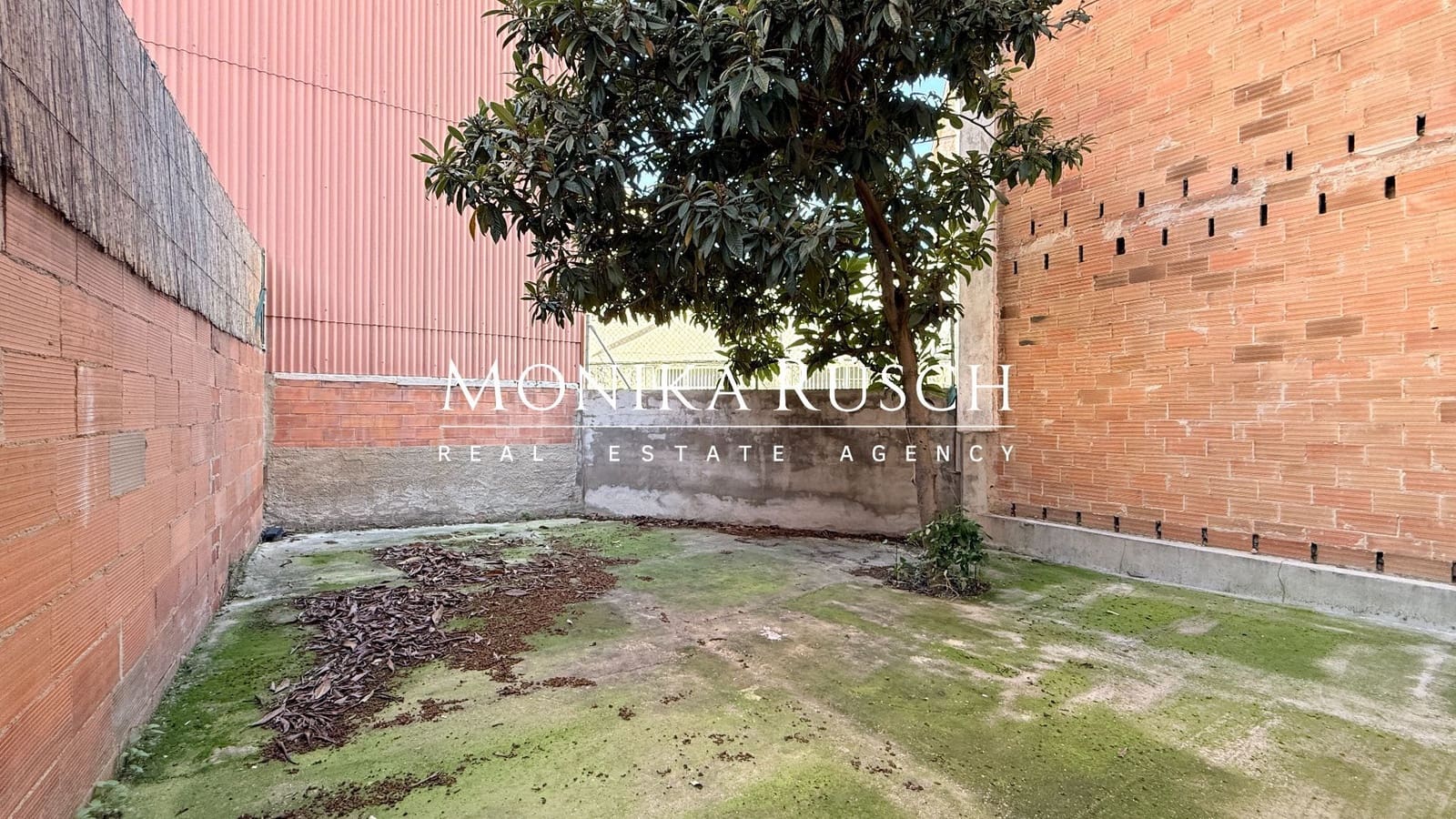 Piso de 3 habitaciones en Barcelona ciudad en venta con garaje - 550.000 € (Ref: 9585352)