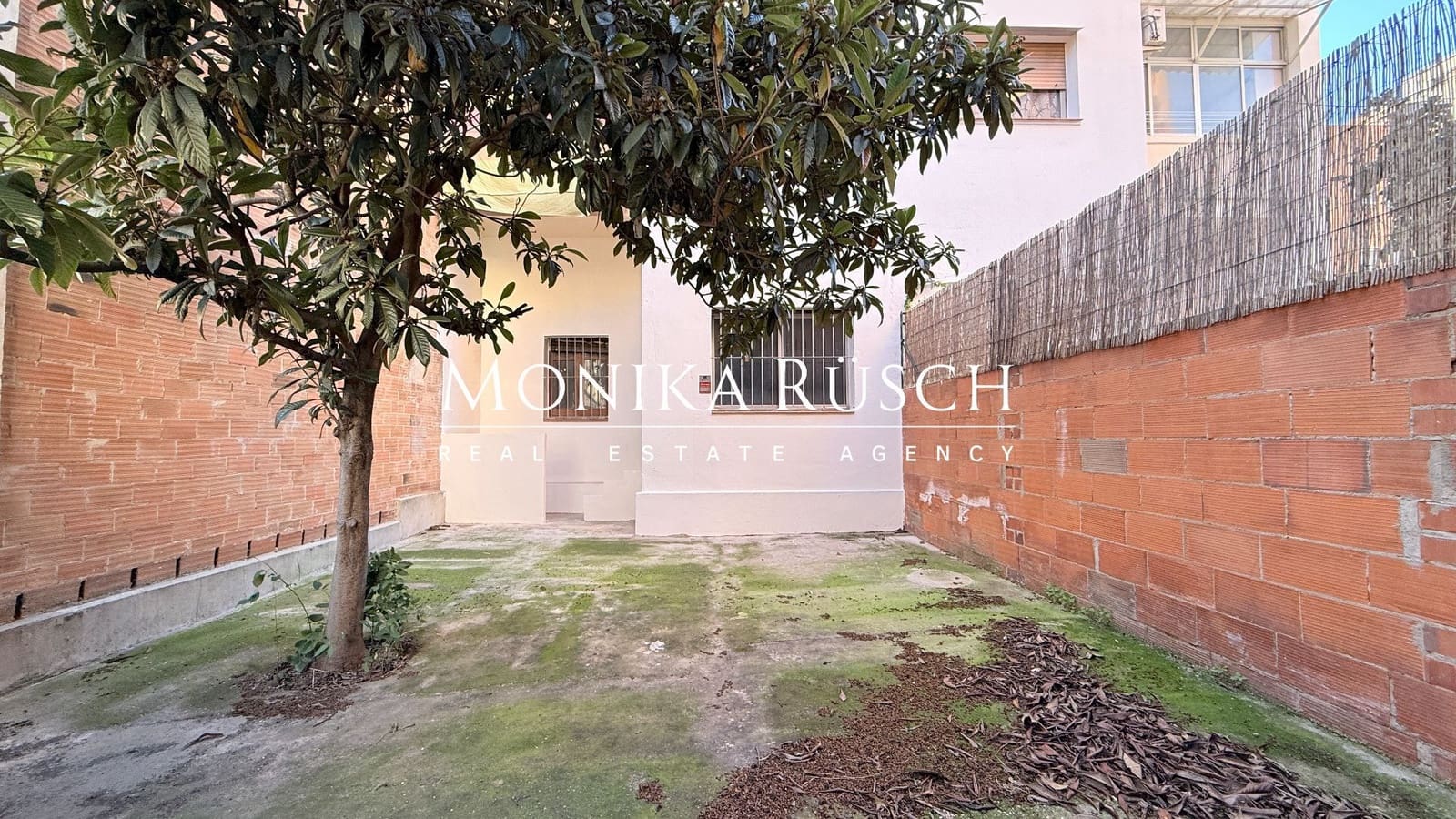 Piso de 3 habitaciones en Barcelona ciudad en venta con garaje - 550.000 € (Ref: 9585352)