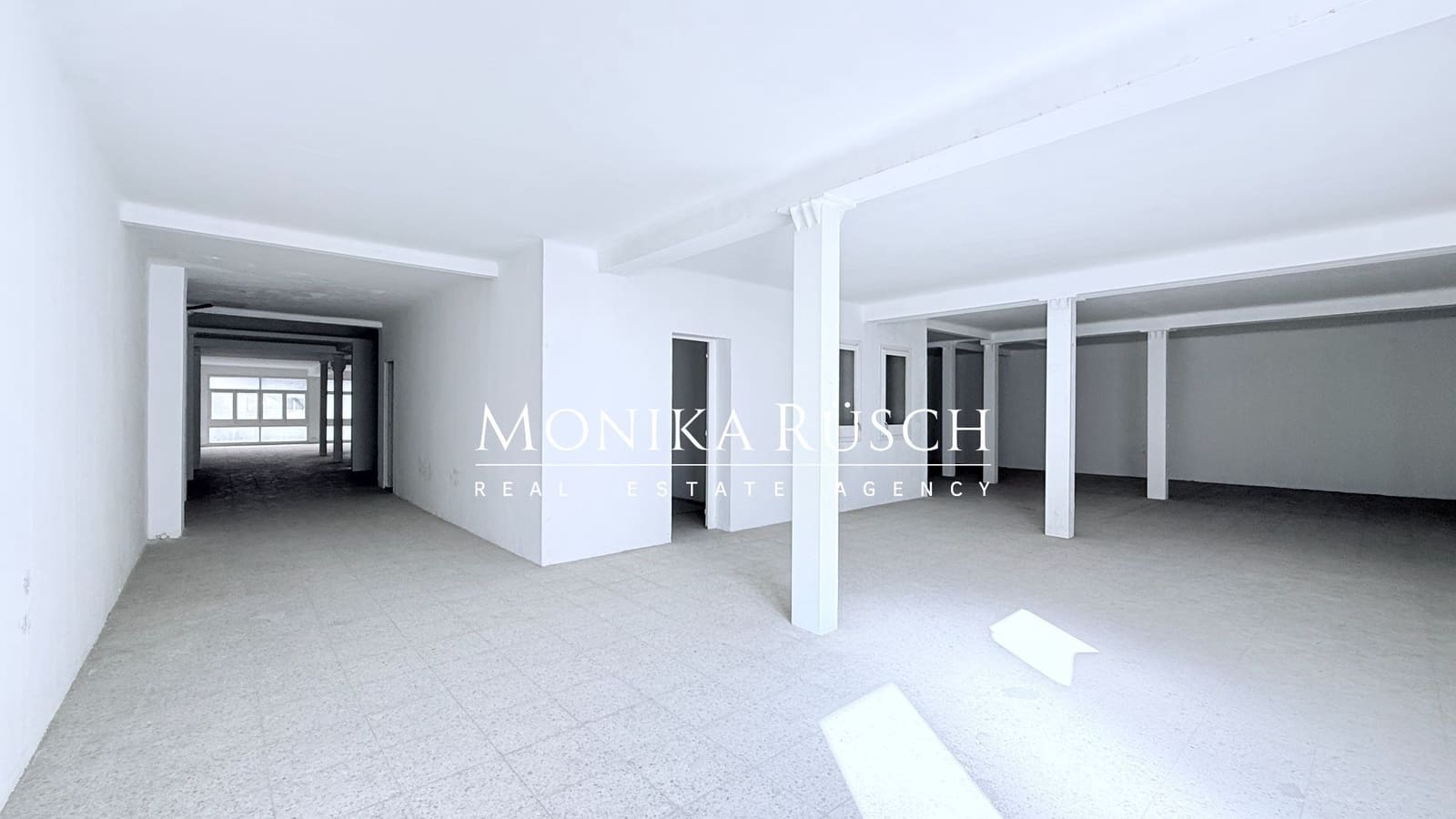 Gewerbe zu verkaufen in Barcelona Stadt - 950.000 € (Ref: 9594621)