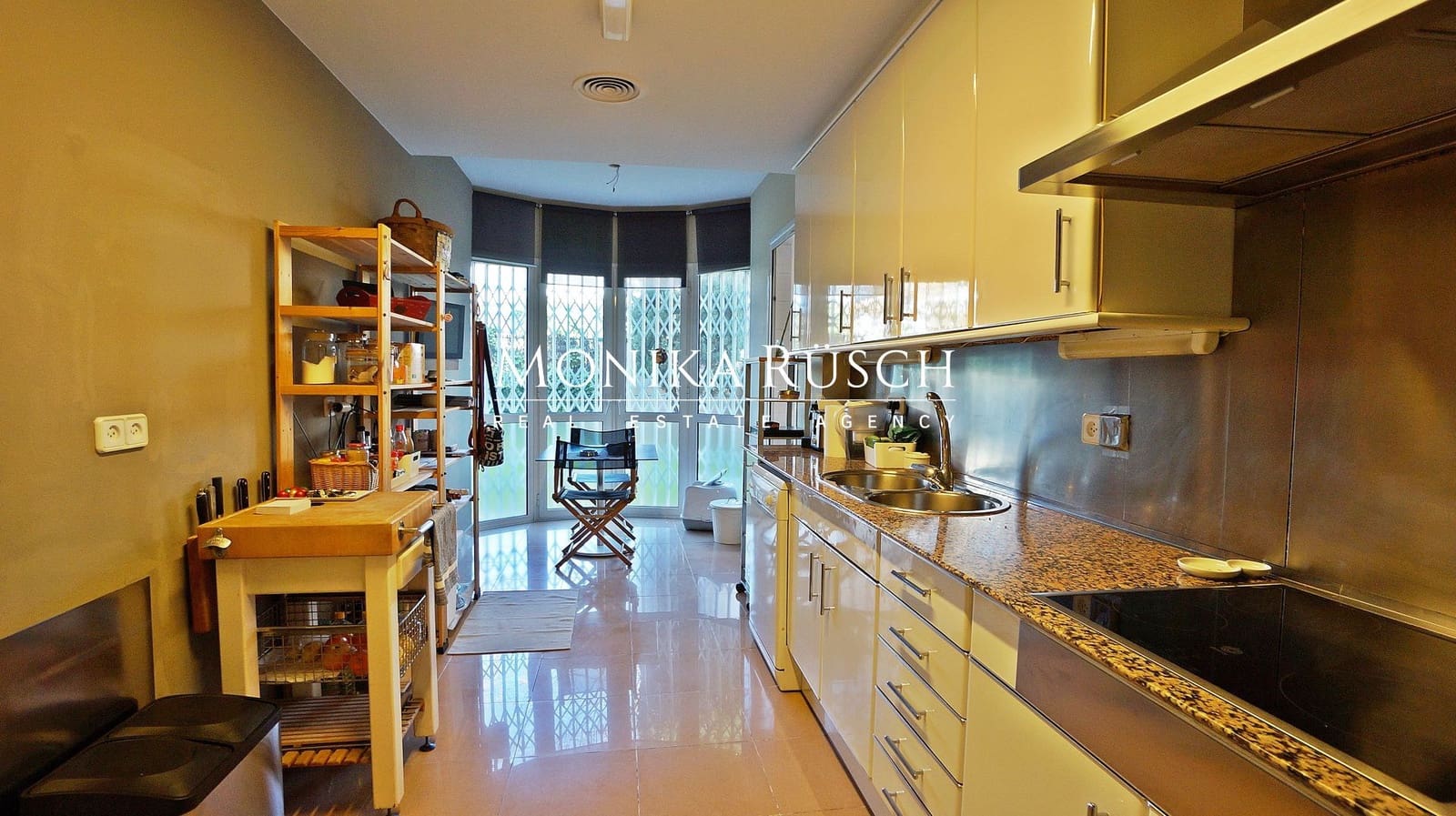 Appartement de 4 chambres à louer à Sant Cugat del Valles avec piscine garage - 2 420 € (Ref: 9607164)