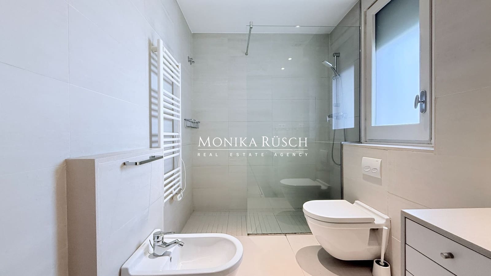 5 soveværelse Lejlighed til leje i Barcelona by med swimmingpool garage - € 4.190 (Ref: 9614679)