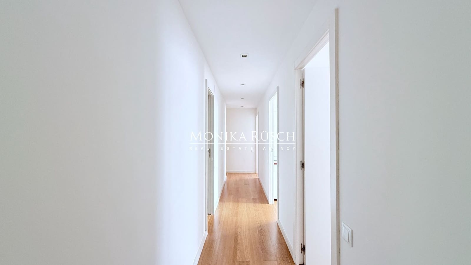 5 soveværelse Lejlighed til leje i Barcelona by med swimmingpool garage - € 4.190 (Ref: 9614679)