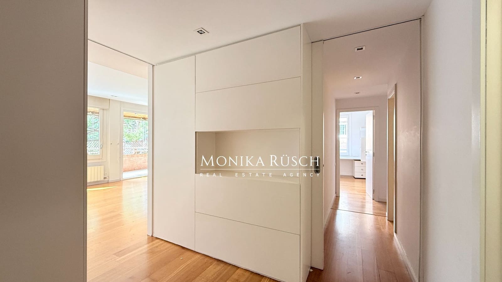 5 soveværelse Lejlighed til leje i Barcelona by med swimmingpool garage - € 4.190 (Ref: 9614679)