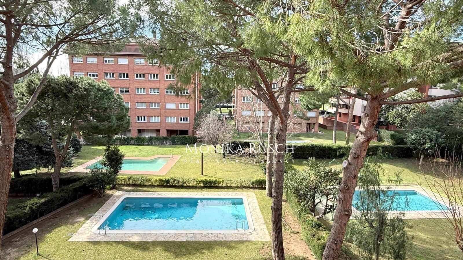 5 soveværelse Lejlighed til leje i Barcelona by med swimmingpool garage - € 4.190 (Ref: 9614679)