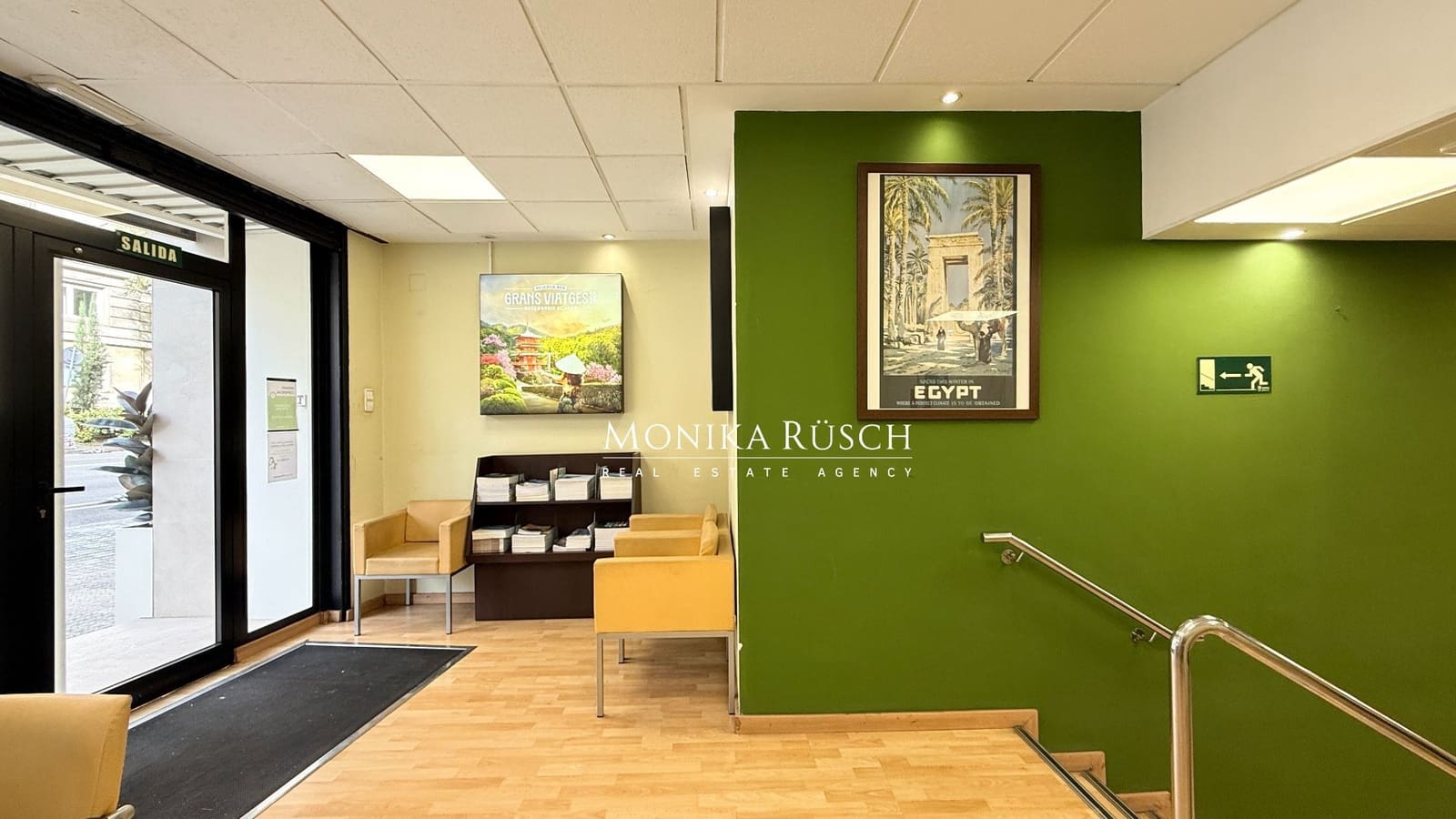 Local Commercial à louer à Barcelone ville - 2 200 € (Ref: 9614680)