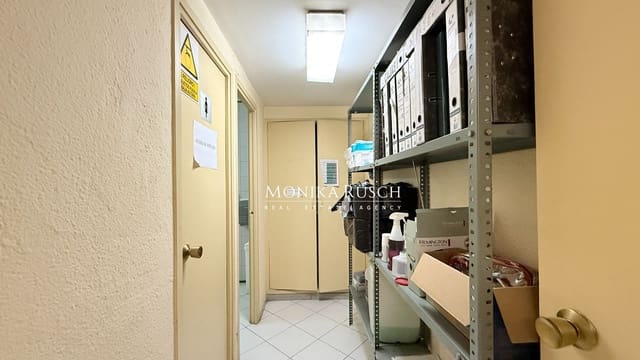 Local Commercial à louer à Barcelone ville - 2 200 € (Ref: 9614680)