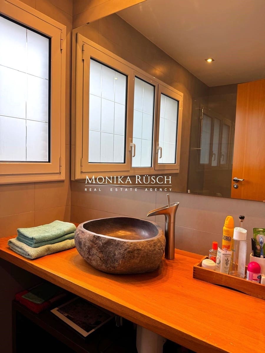 4 bedroom Villa for sale in Palleja with pool garage - € 580,000 (Ref: 9629586)