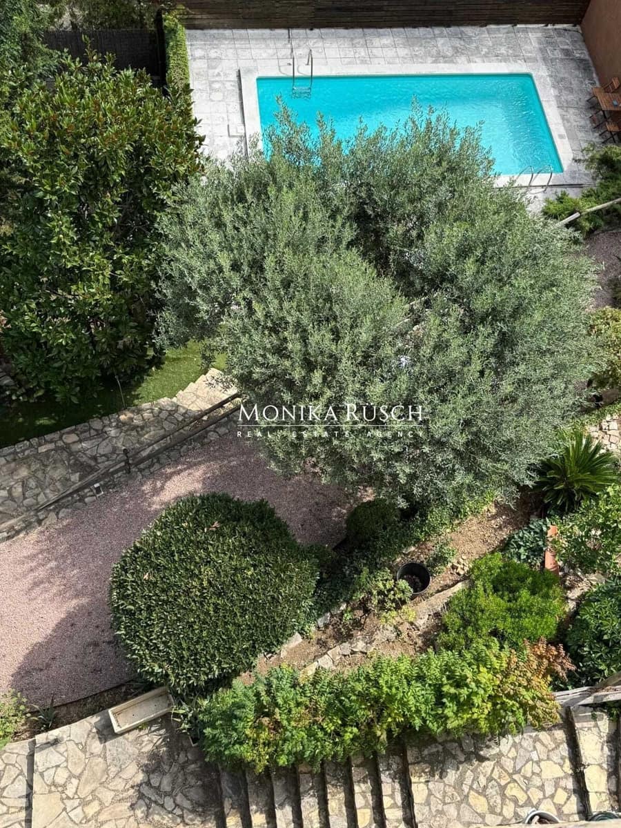 4 bedroom Villa for sale in Palleja with pool garage - € 580,000 (Ref: 9629586)