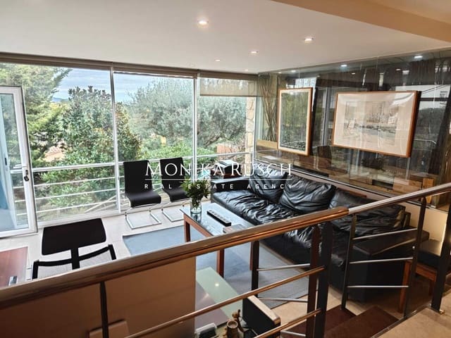 4 bedroom Villa for sale in Pallejà with pool garage - € 580,000 (Ref: 9629586)