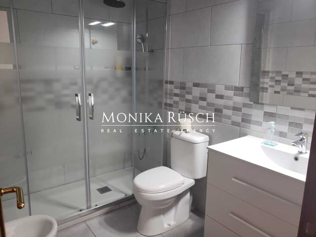 4 slaapkamer Halfvrijstaande villa te koop in La Palma de Cervelló met garage - € 475.000 (Ref: 9655635)